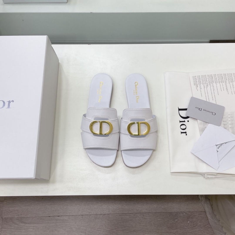 ch**an D*or slippers